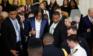 President Biden's discourse momentarily stopped after LSU ladies' b-ball star implodes during White House visit