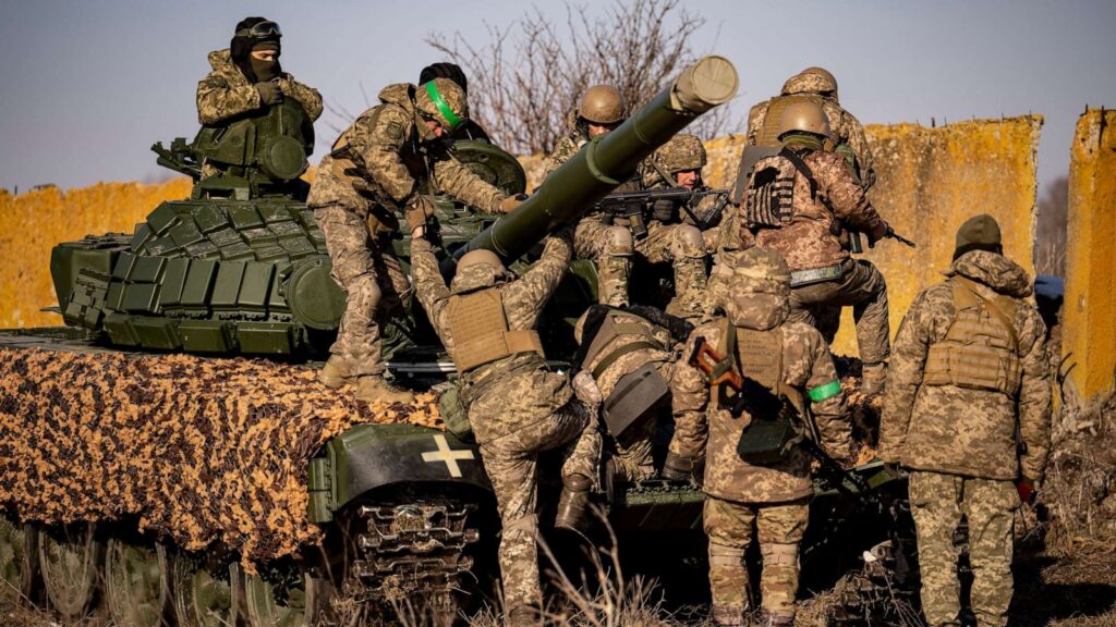 Ukrainians battling outside Bakhmut see Russian hired soldiers pulling out